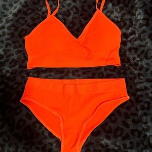 Bralette/panty set - neon orange